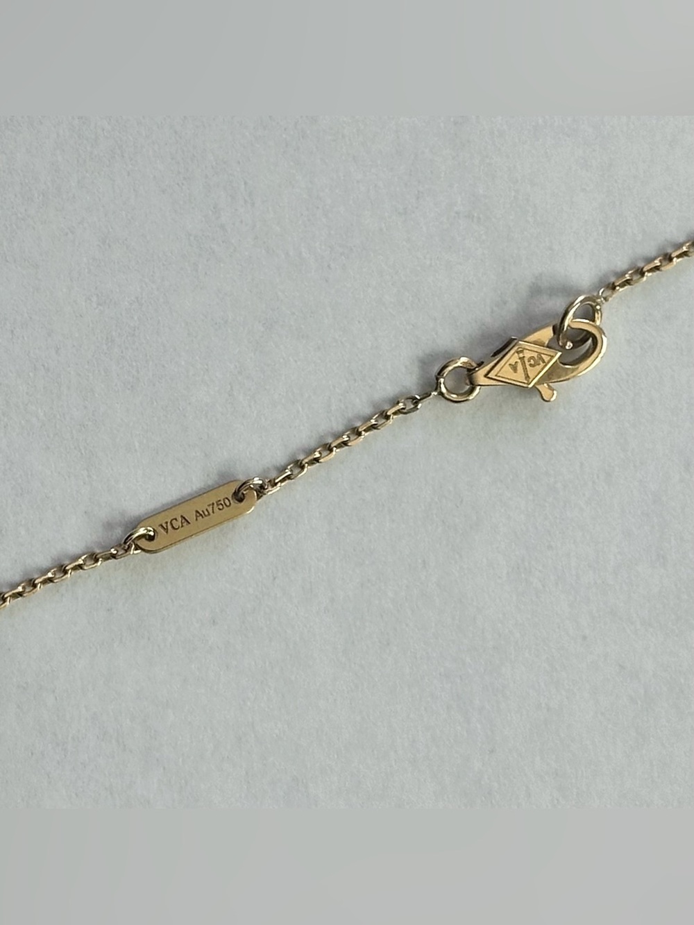 Van Cleef & Arpels Sweet Alhambra Pendant Necklace 18K YG Mother Of Pearl MOP - Picture 3 of 5